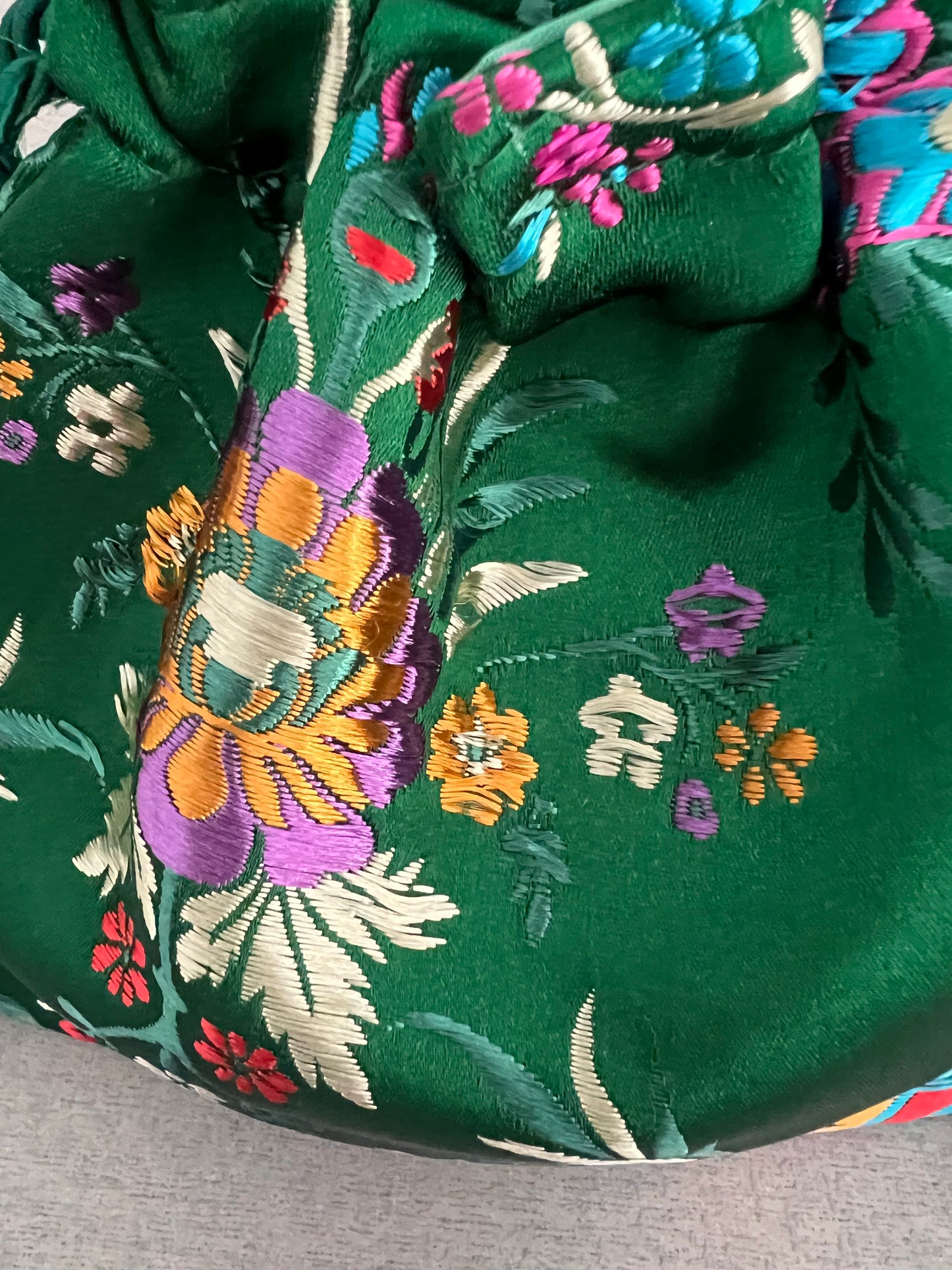 Bombonera Jade